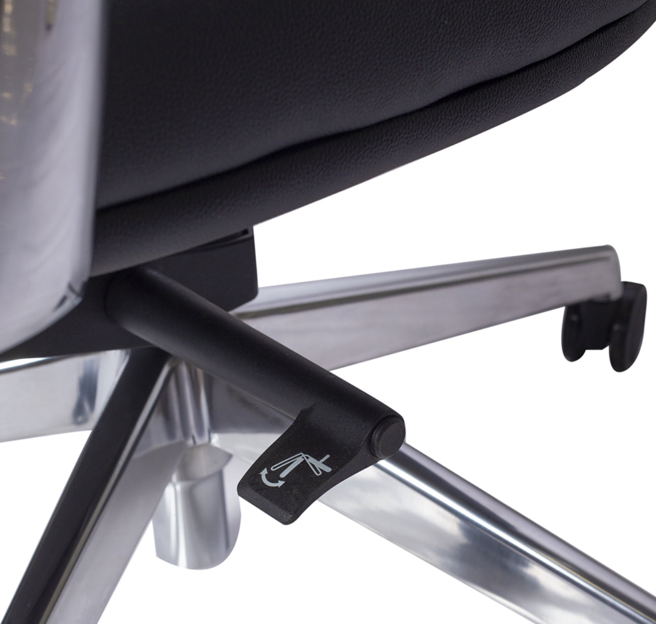 SILLÓN EJECUTIVO EN PIEL
CON RESPALDO ALTO