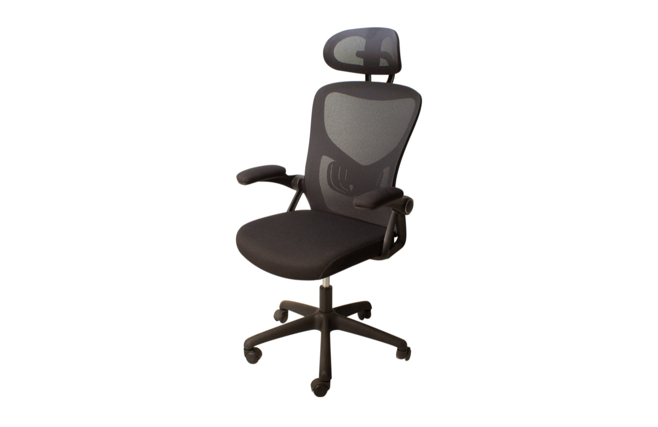 SILLA EJECUTIVA EN MALLA NEGRA
CON BRAZOS ABATIBLES