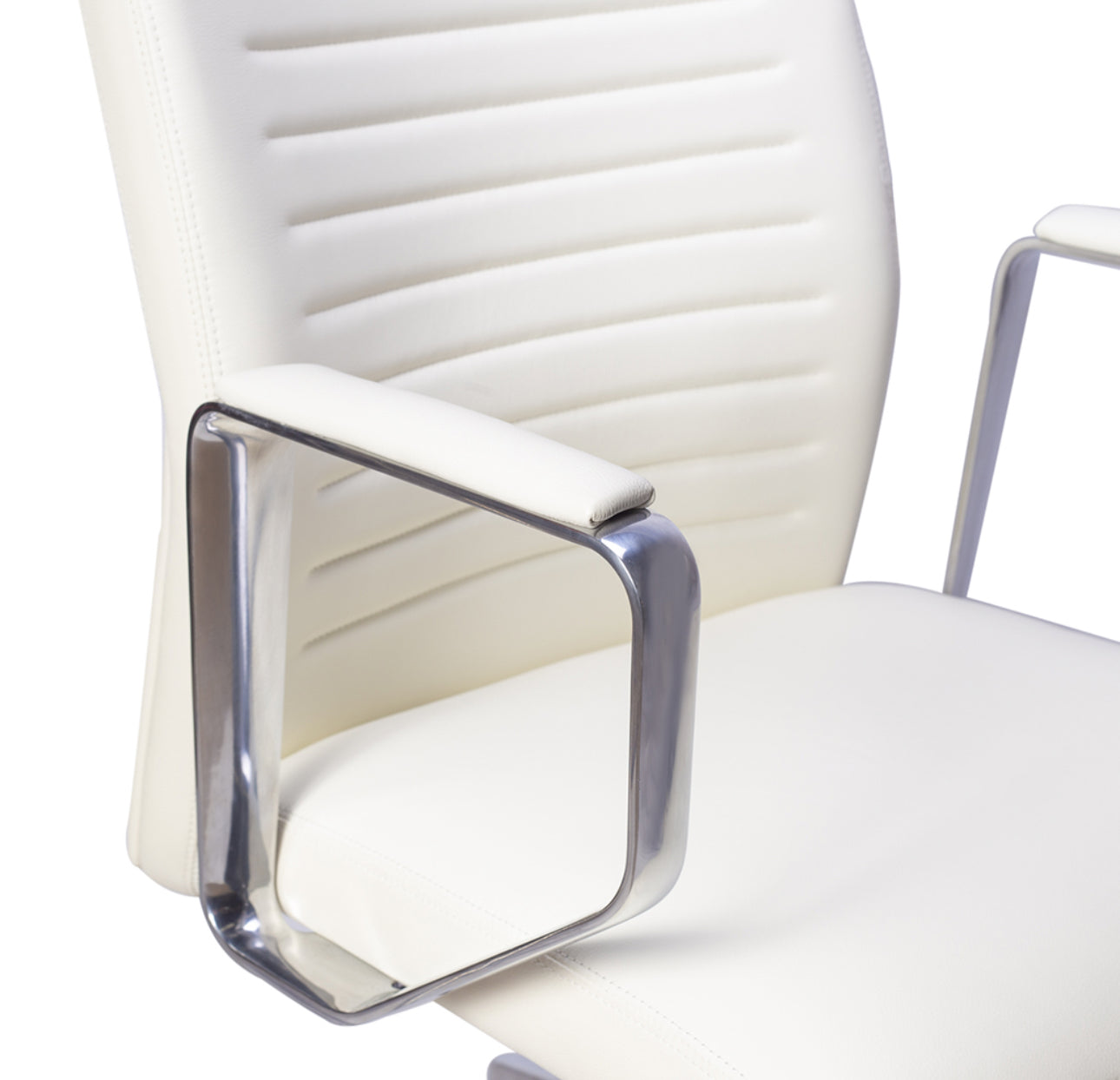 SILLÓN EJECUTIVO EN PIEL
GENUINA/ DECOPIEL