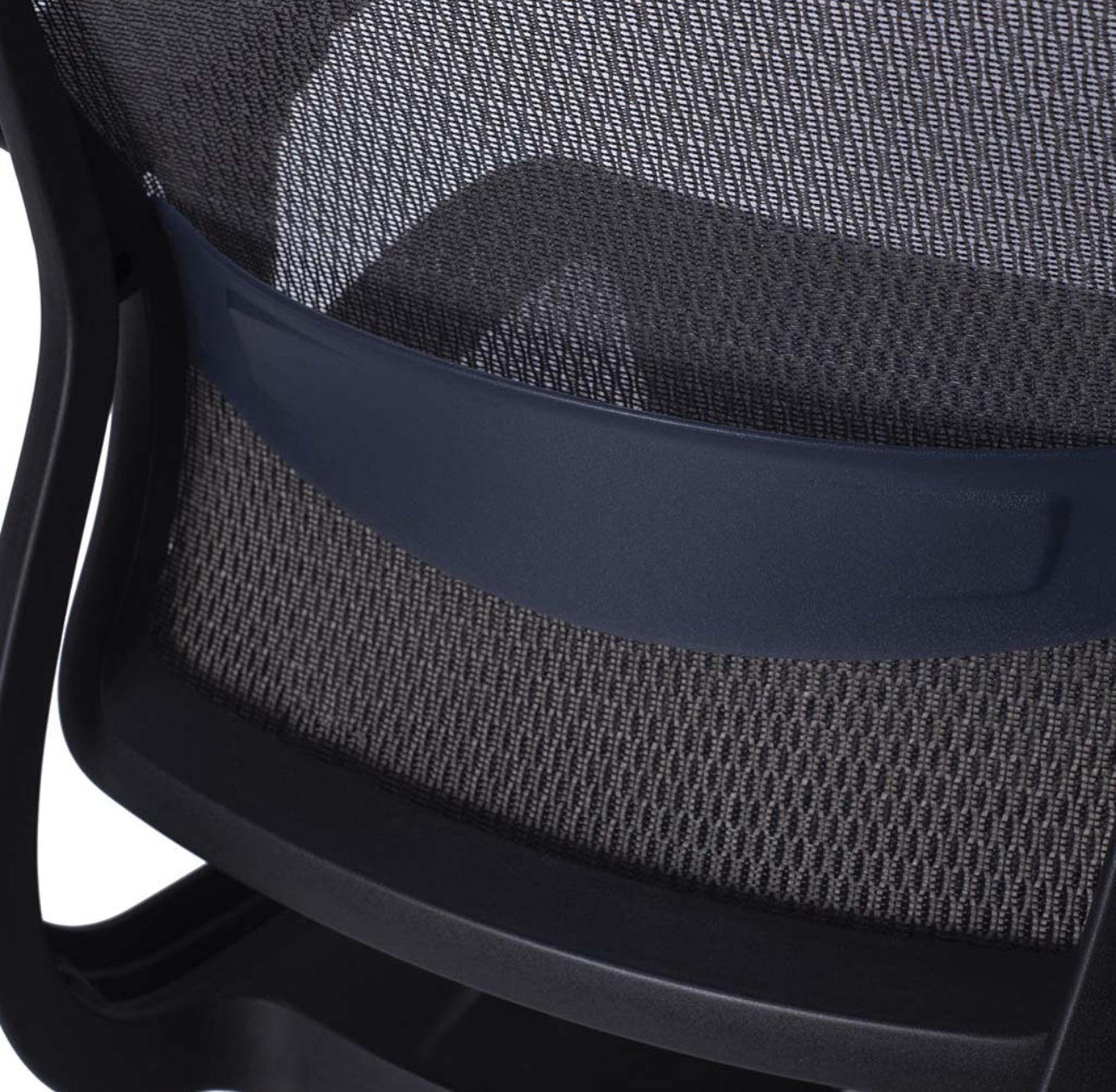 SILLA DIRECTIVA EN MALLA NEGRA