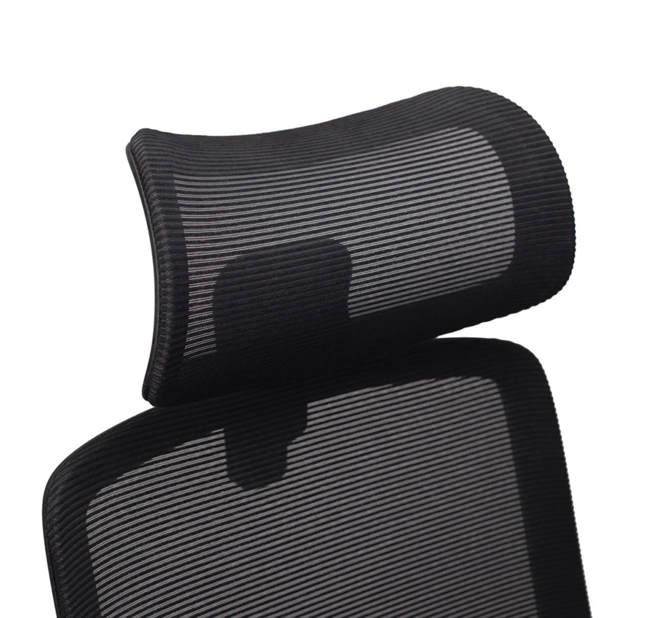 SILLA EJECUTIVA EN MALLA NEGRA CON TELA