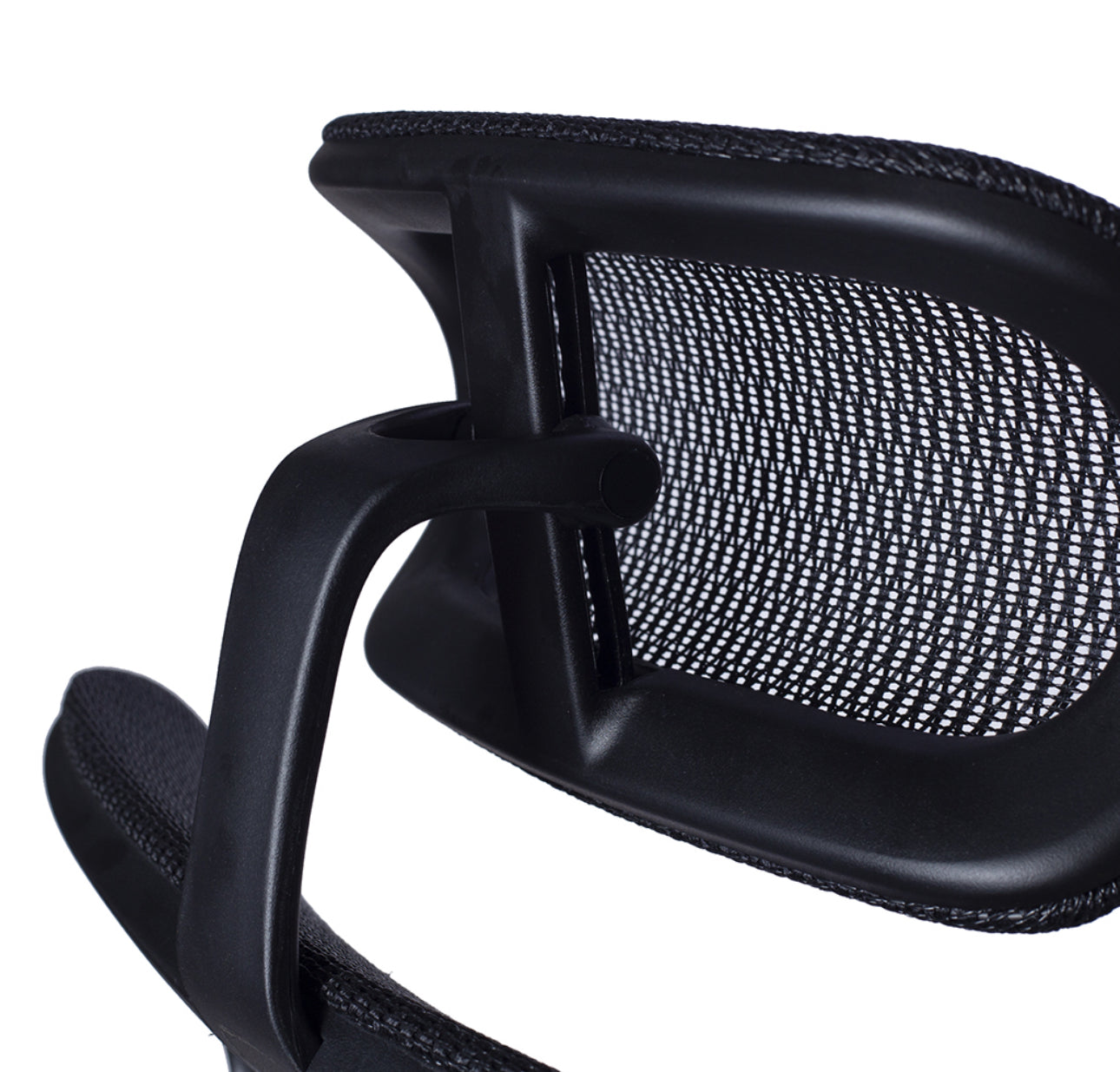 SILLA EJECUTIVA EN MALLA NEGRA